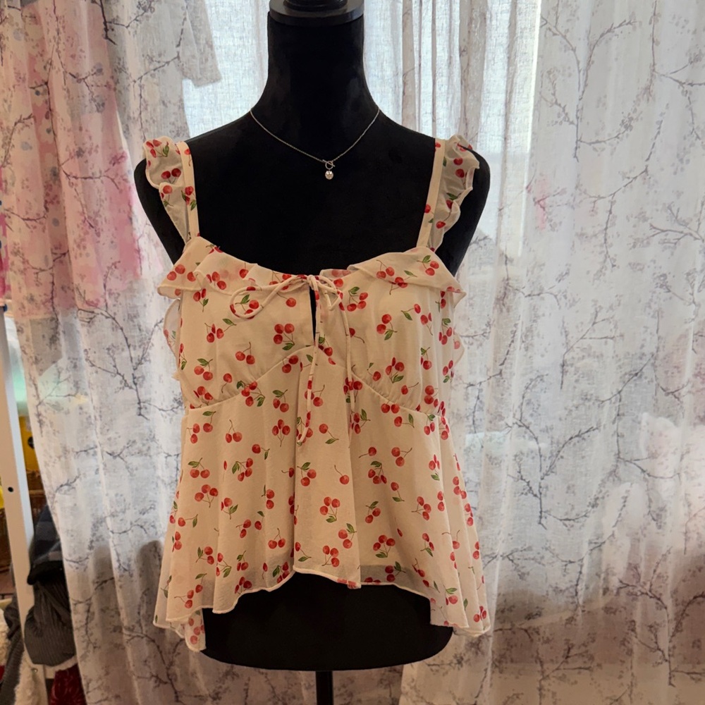 Wild Fable Pink Cherry Print Ruffle Tank in XL